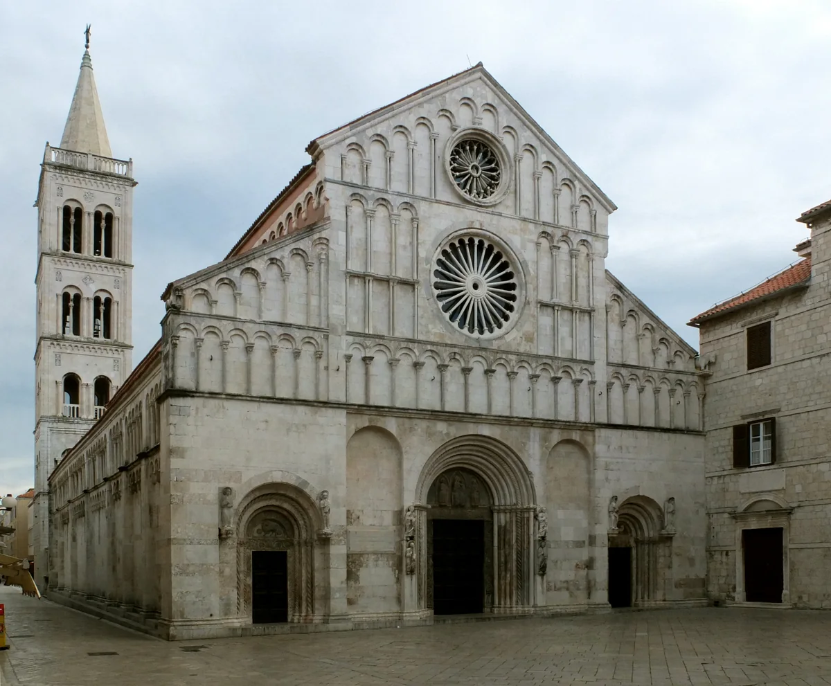 The Romanesque façade and bell tower of St Anastasia Cathedral